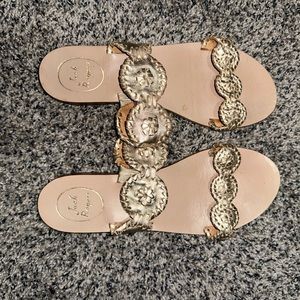 Jack Rogers Lauren Sandal. Size 8. Good Condition. Gold. Great sandal